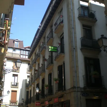 Casa de hóspedes Aries *