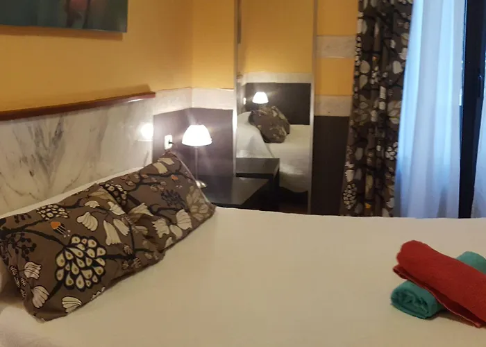 Aries Guest house San Sebastian